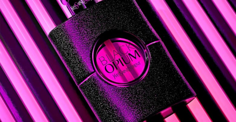 بلاك أوبيوم نيون Black Opium Neon Yves Saint Laurent من سان لوران يعطيك إحساس الإنغماس في الإغواء اللامع