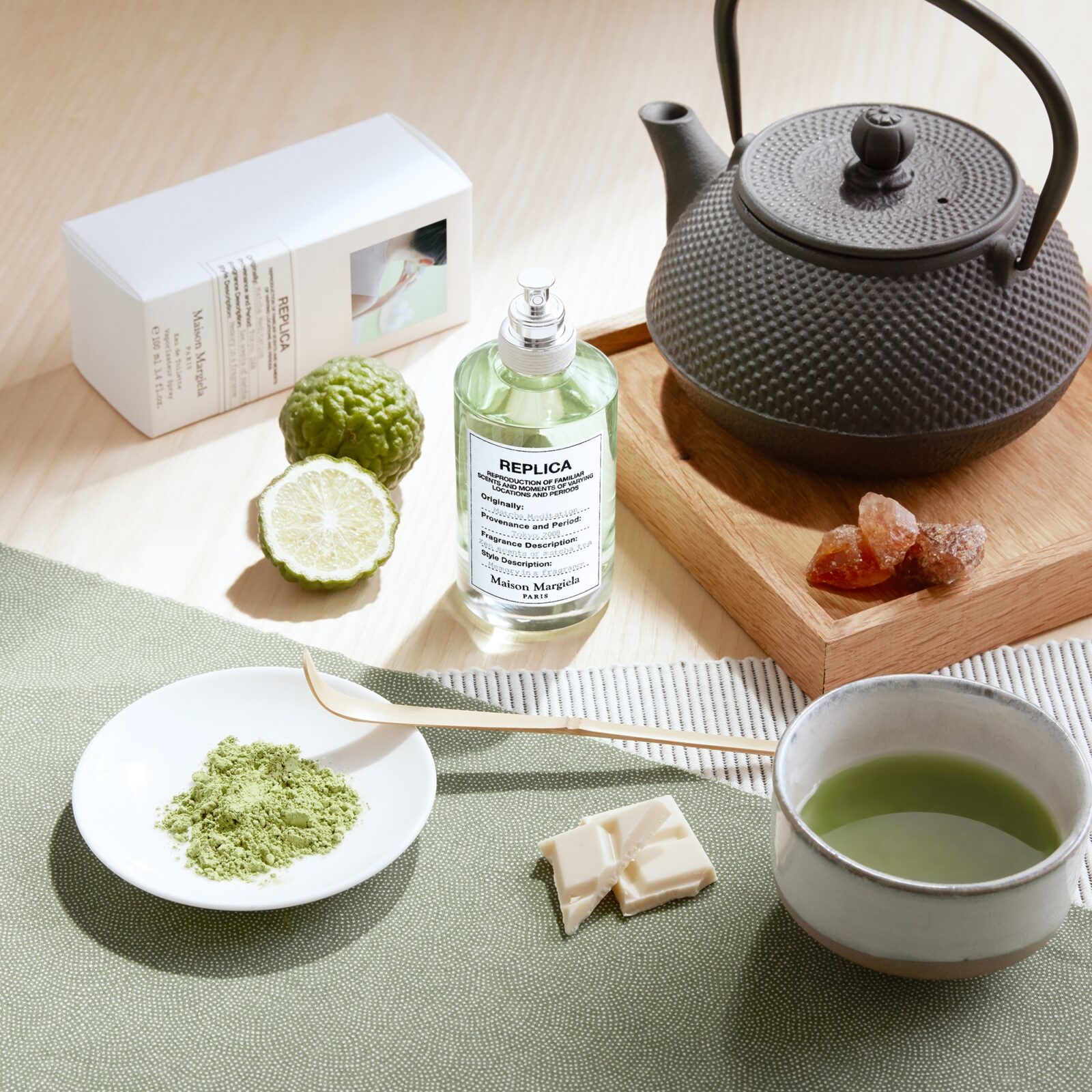 عطر شاي الماتشا في جلسة عطرية هادئة Matcha Meditation Maison Martin Margiela