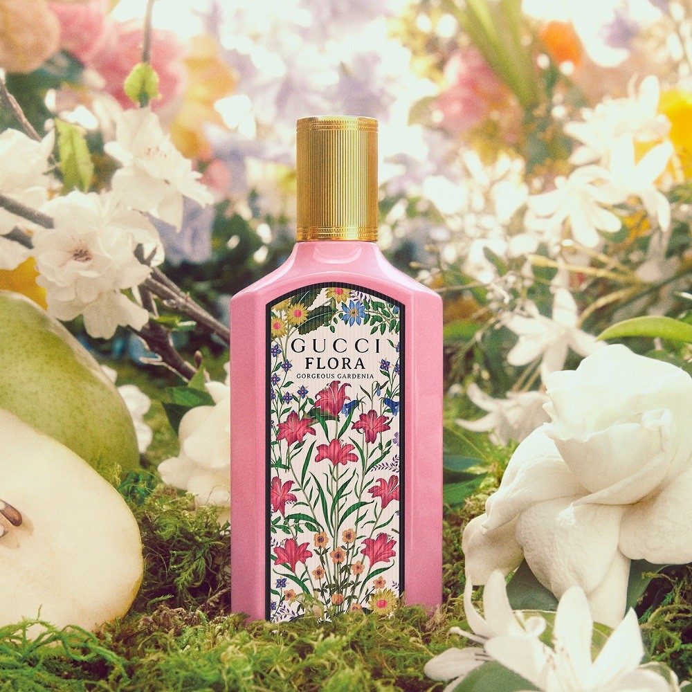 مايلي سايروس الوجه الإعلاني الجديد لعطر Gucci Flora Gorgeous Gardenia
