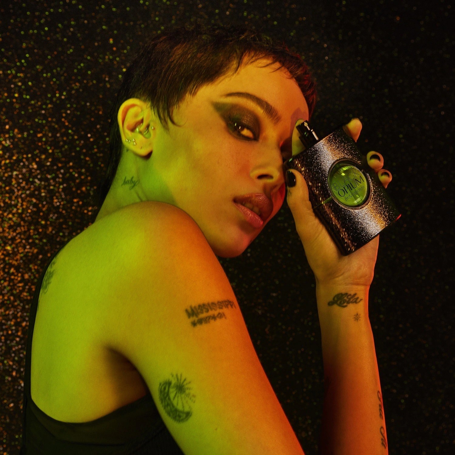 عطر بلاك أوبيوم إليسيت جرين من إيف سان لوران Black Opium Illicit Green Yves Saint Laurent