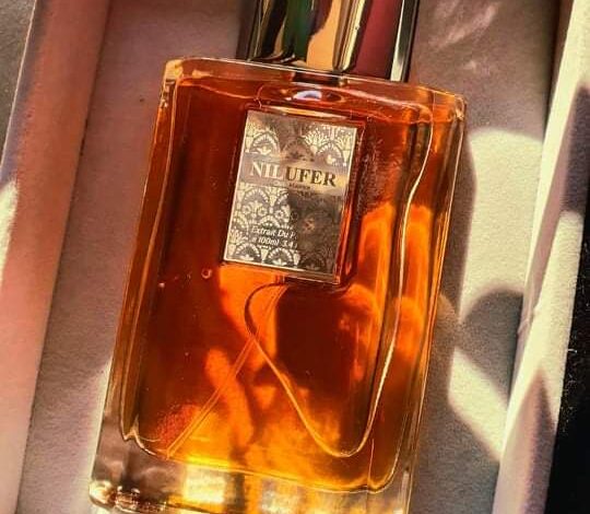 عطر نيلوفر من نيلافار دو نيل Nilufer Extrait De Parfum | تحفة عطرية من صناعة كريس موريس