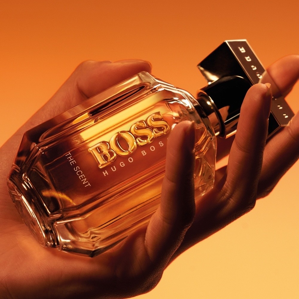 عطر هيوجو بوس الجديد للنساء 2022 Boss The Scent Le Parfum For Her