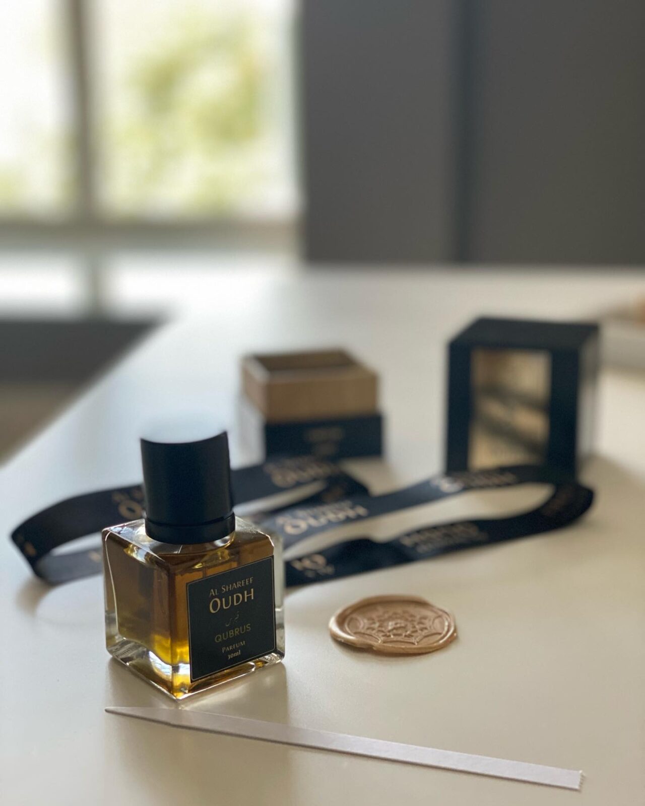 عطر قبرص من الشريف للعود Qubrus Alshareef Oudh