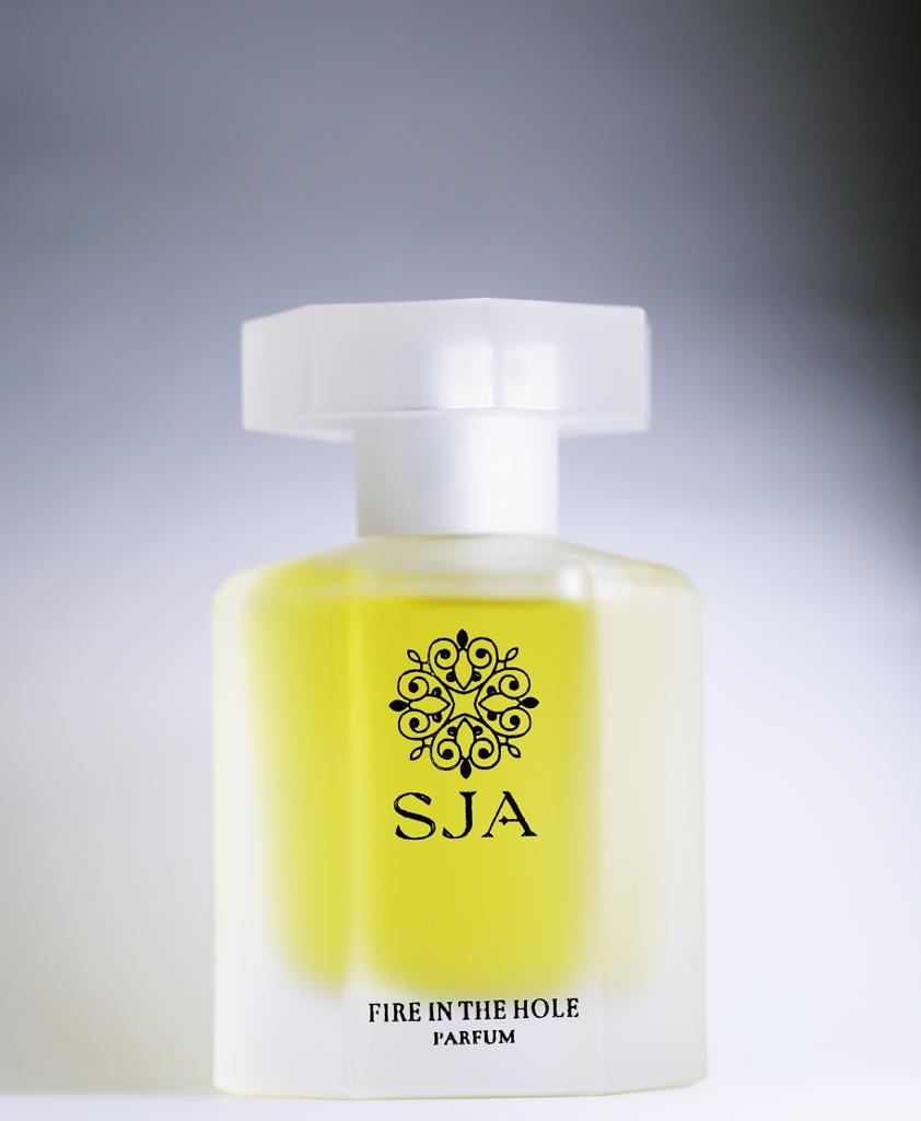 عطر القنبلة من شذى الزعابي Fire In The Hole Shatha Alzaabi