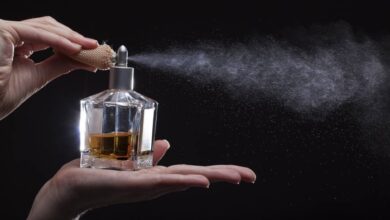 العلاقة بين العطور والجيوب الأنفية وحساسية الأنف