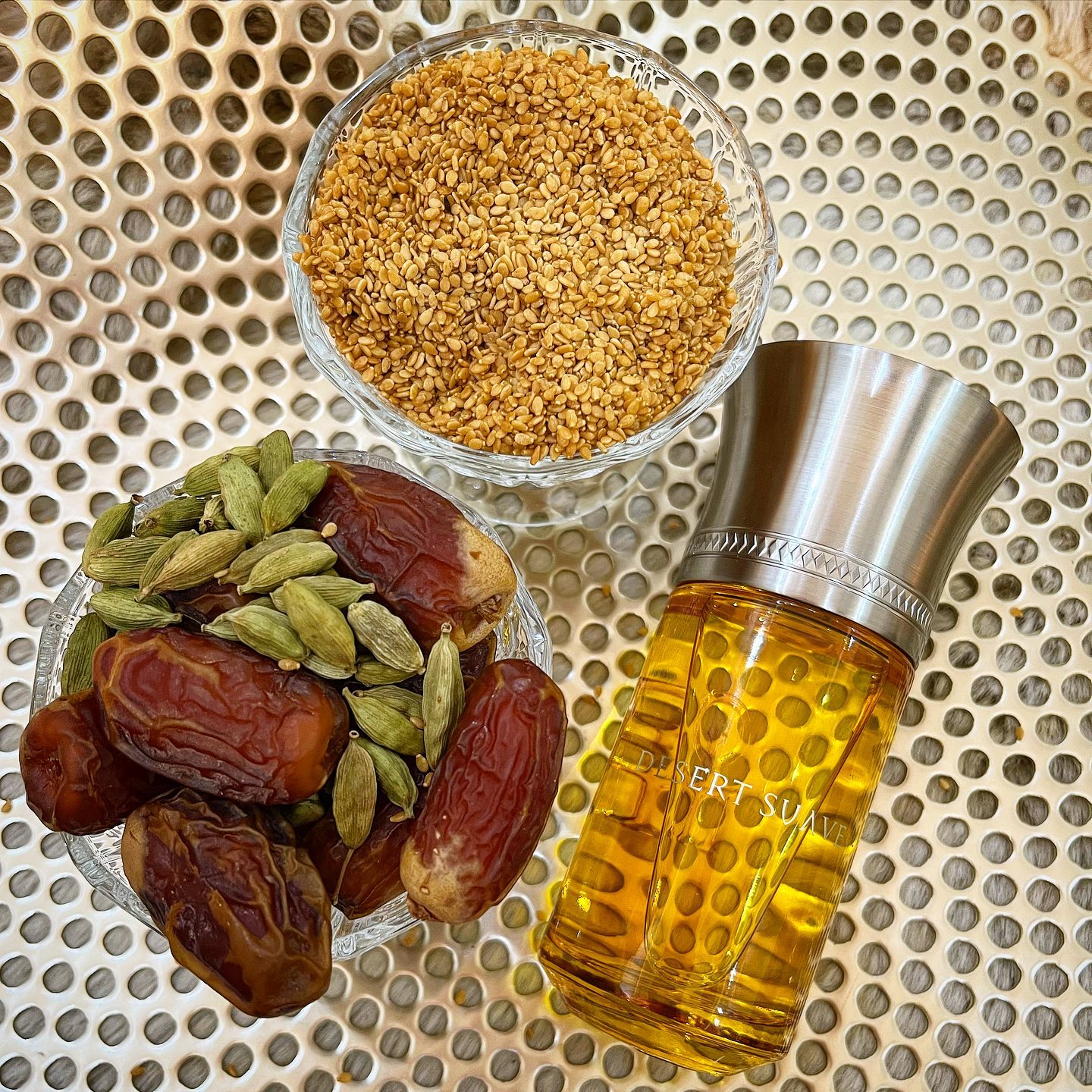 عطر ديزرت سواف من ليكويدس إيماجينيرس Desert Suave Les Liquides Imaginaires