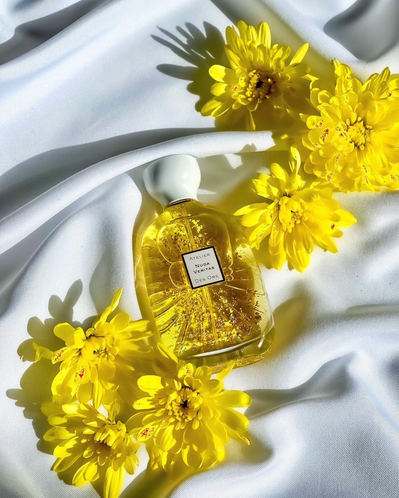 عطر نودا فيريتاس Nuda Veritas Atelier des Ors من أتيليه دي زوغ