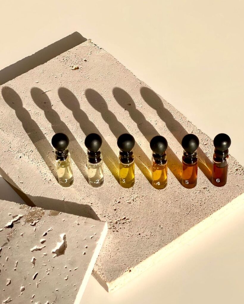 مراجعة مجموعة العطار من أمواج