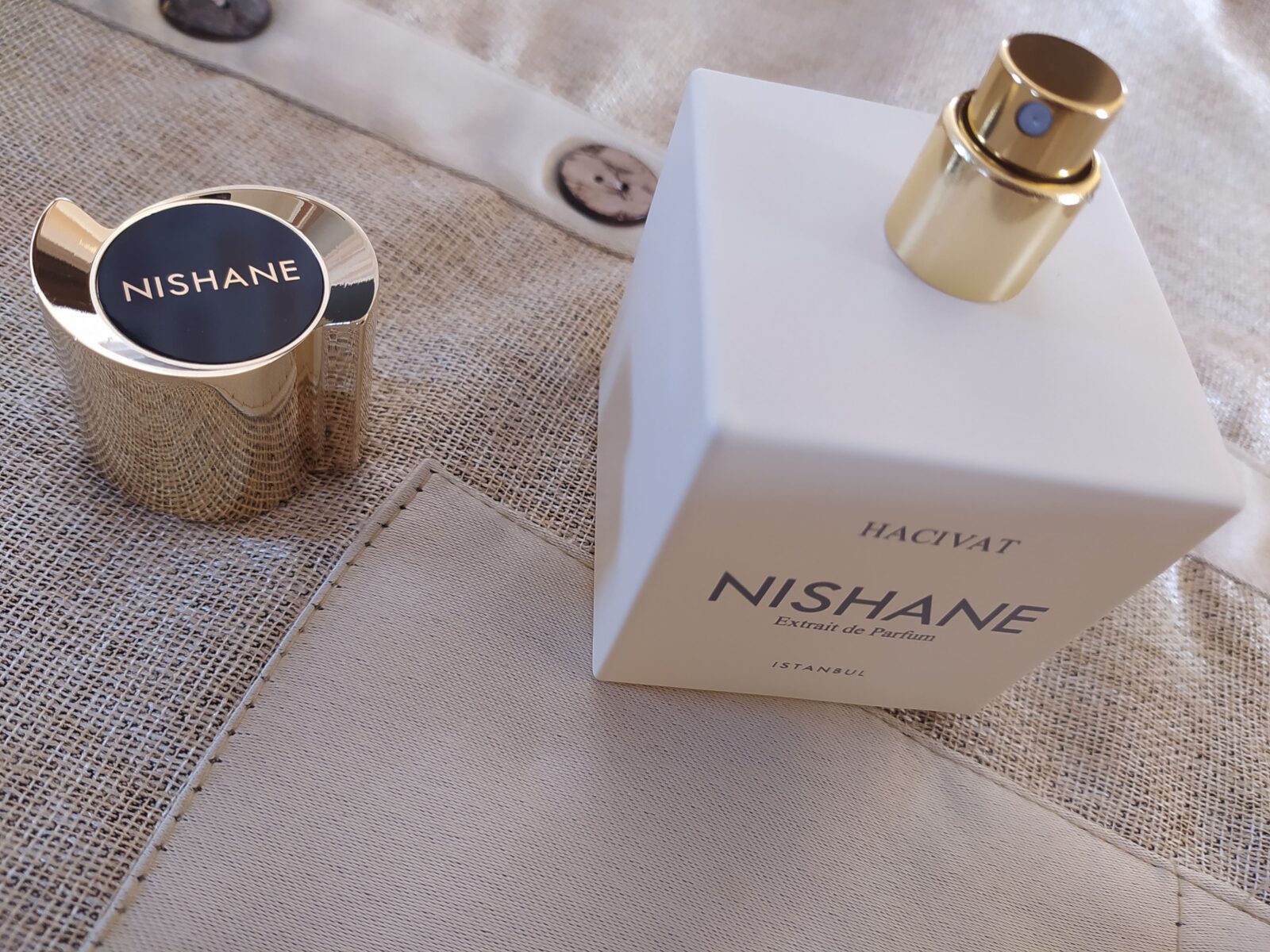 عطر هاشيفات Hacivat Nishane من نيشان أحد أجمل العطور الصيفية للجنسين