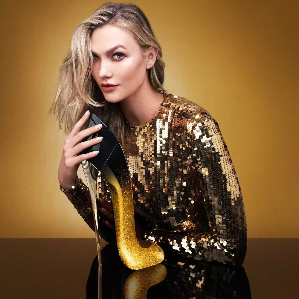 عطر جود جيرل ميدنايت من كارولينا هيريرا 