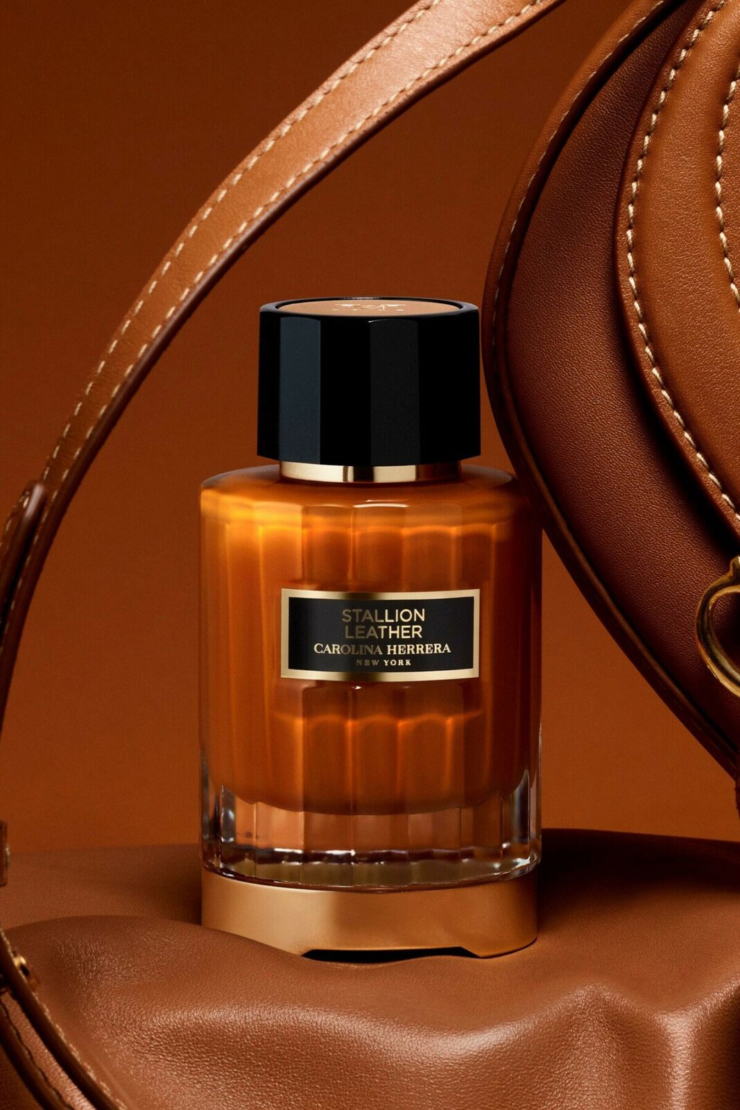 عطر ستاليون ليذر من كارولينا هيريرا Stallion Leather Carolina Herrera