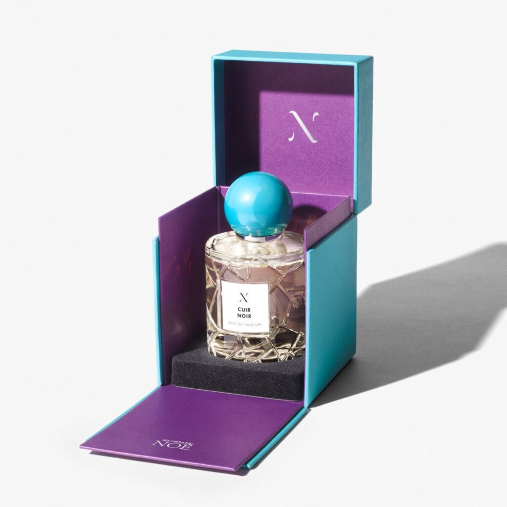 Cuir Noir Les Soeurs de Noe