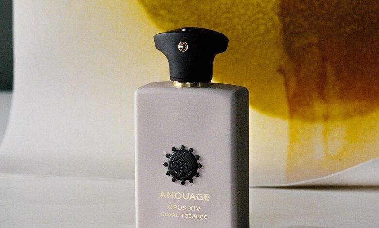 Royal Tobacco Opus XIV Amouage: is a fragrant journey along the Tropic of Cancer from Oman to Cuba, connecting Royal Frankincense to Regal Tobacco