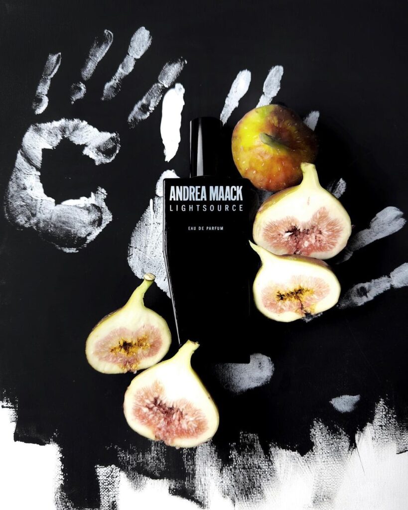 عطر لايت سورس من أندريا ماك