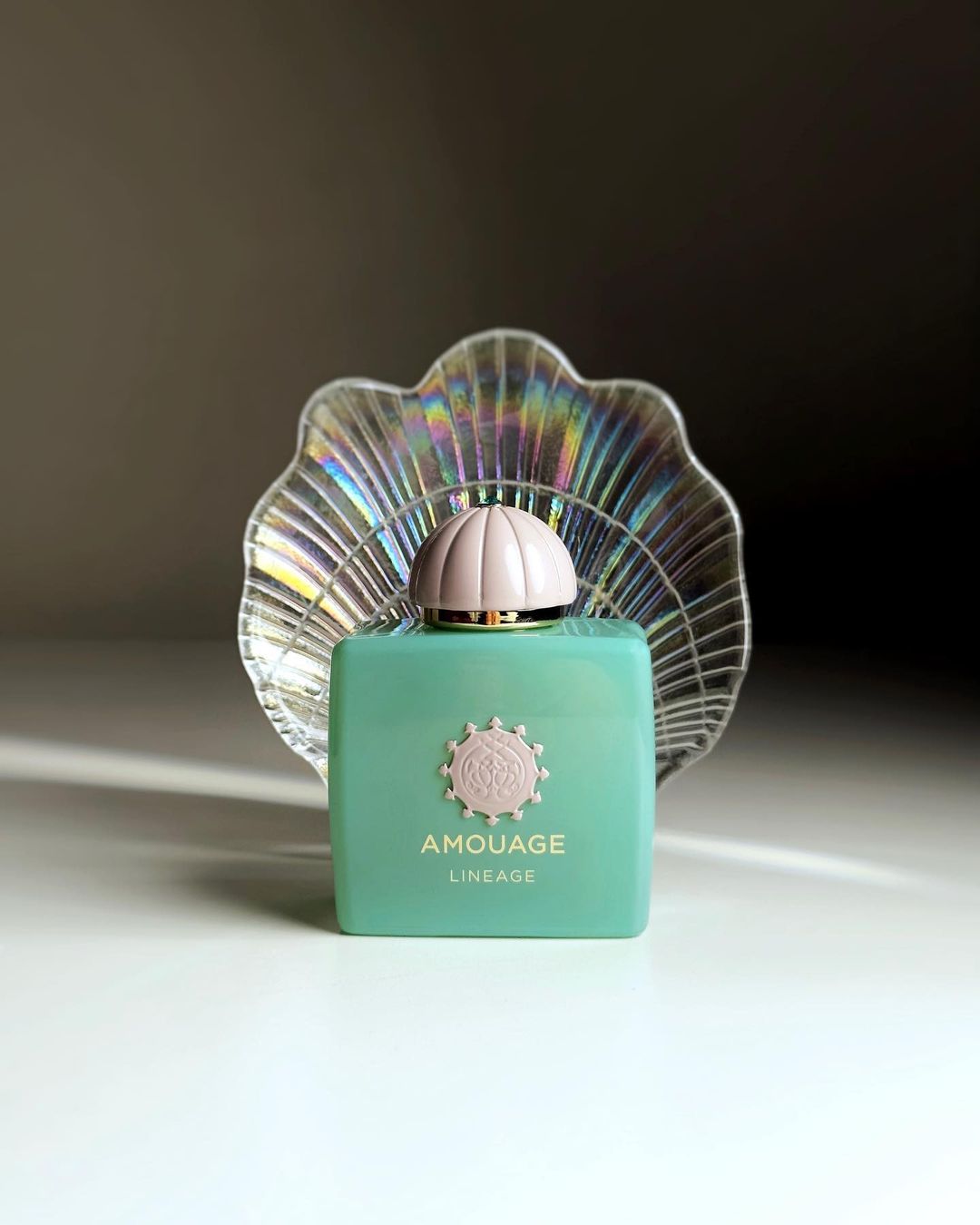 عطر لينج من أمواج Lineage Amouage