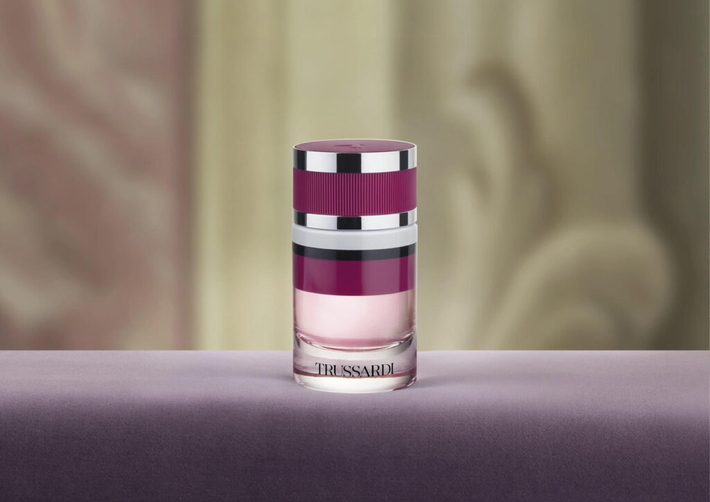 عطر ريد روبي من تروساردي