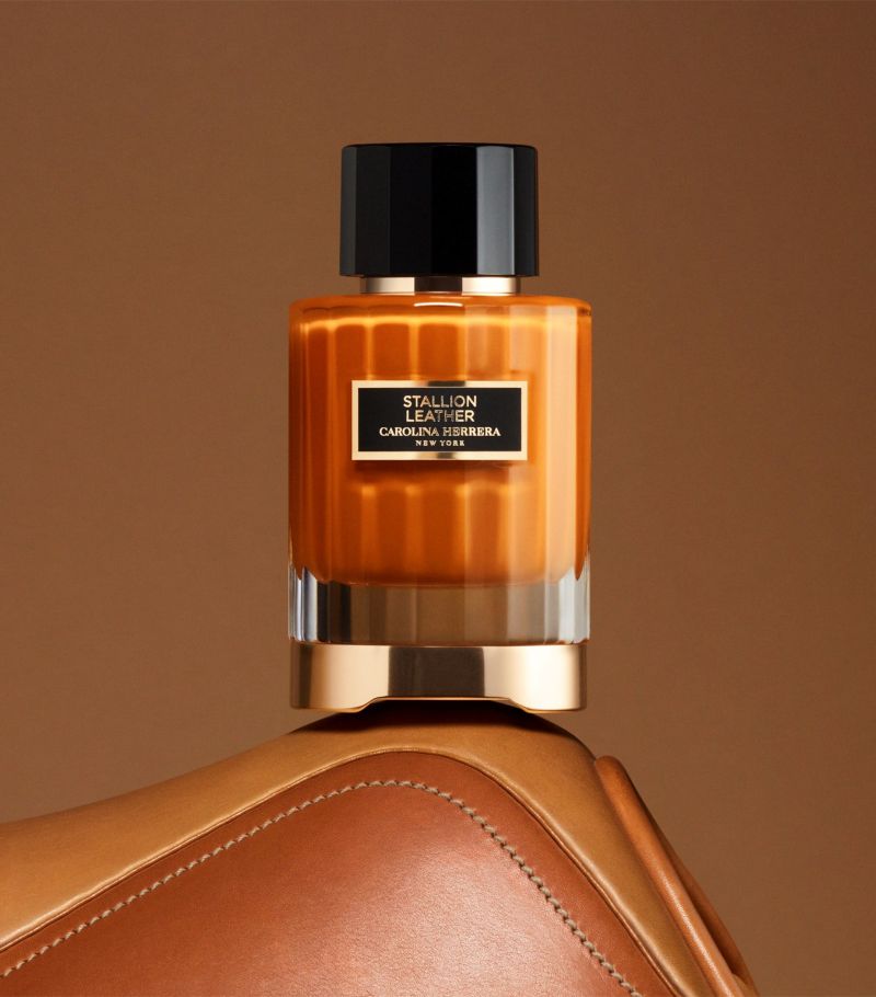 عطر ستاليون ليذر من كارولينا هيريرا