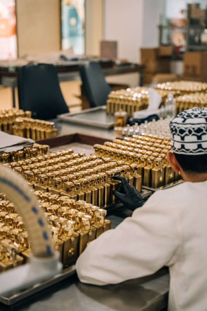 إبداع عطر Jubilation 40 في مصنع أمواج