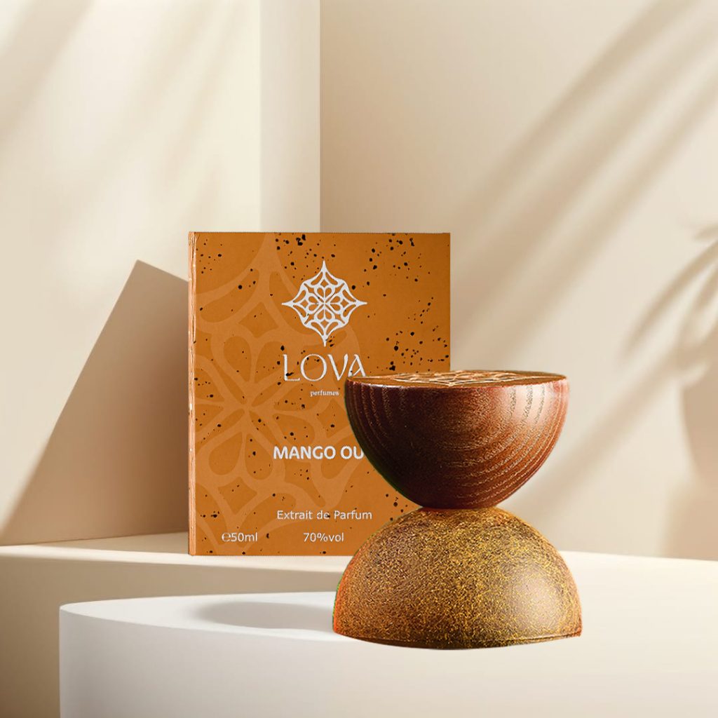 عطر مانجو عود من لوفا